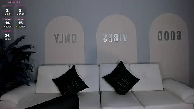 Snapshot of ValeriaRoldanX chatting on 24, 6, 2026 ValeriaRoldanX online show from 24, 6, 2026