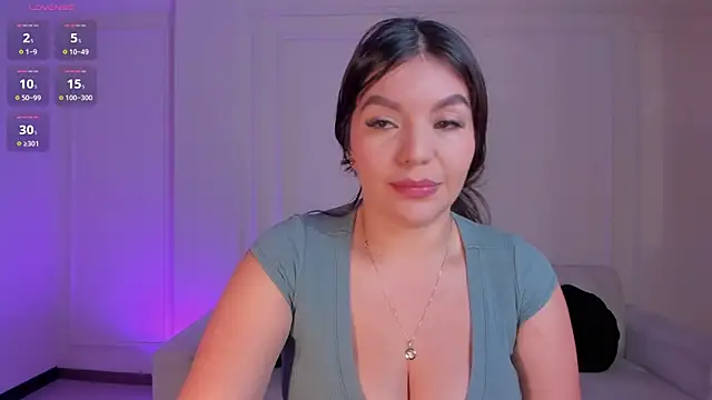 Snapshot of ValeriaRoldanX chatting on 11, 7, 2026 ValeriaRoldanX online show from 11, 7, 2026