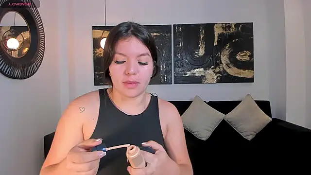 Snapshot of ValeriaRoldanX chatting on 16, 7, 2026 ValeriaRoldanX online show from 16, 7, 2026