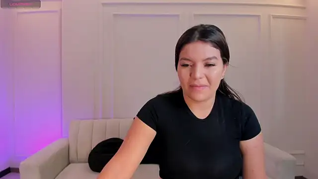 Snapshot of ValeriaRoldanX chatting on 23, 7, 2026 ValeriaRoldanX online show from 23, 7, 2026