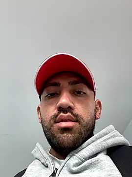 JuanZapata33 online show from 2, 12, 2024