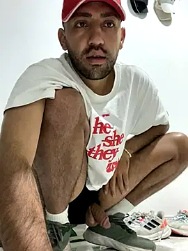 JuanZapata33 online show from 3, 12, 2024