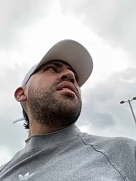 JuanZapata33 online show from 21, 12, 2024