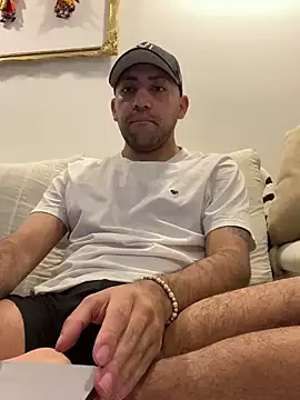 JuanZapata33 online show from 6, 2, 2025