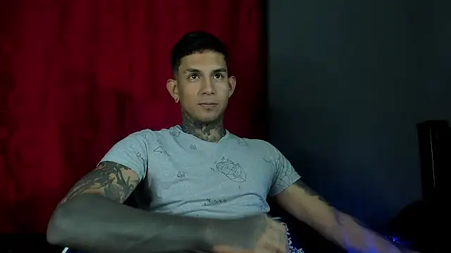 Snapshot of Travistanner_28 chatting on 2, 3, 2026 Travistanner 28 online show from 2, 3, 2026