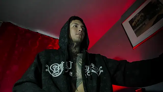 Snapshot of Travistanner_28 chatting on 10, 3, 2026 Travistanner 28 online show from 10, 3, 2026