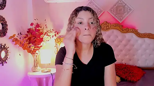 ScarlettDuran online show from 1, 3, 2025