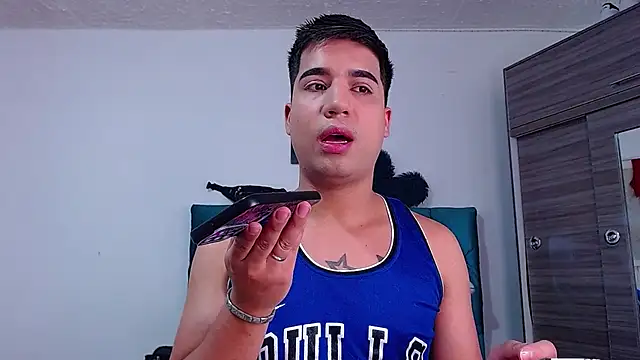 Snapshot of Randy_horny chatting on 8, 7, 2026 Randy horny online show from 8, 7, 2026
