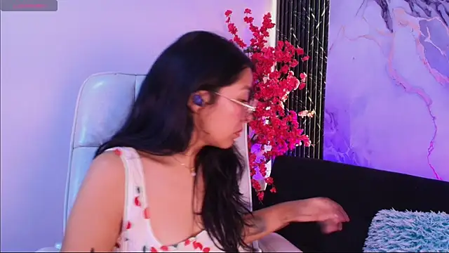 Valery wang online show from 7, 4, 2026