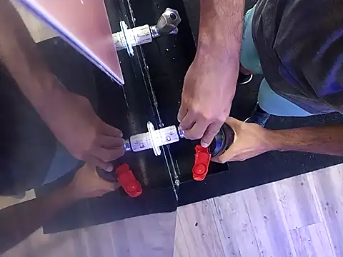 Snapshot of 1995eduardo chatting on 28, 9, 2025 1995eduardo online show from 28, 9, 2025