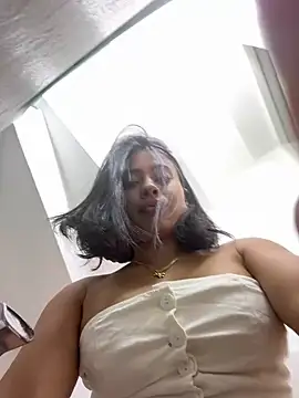 Snapshot of AlessaPears chatting on 25, 12, 2024 AlessaPears online show from 25, 12, 2024