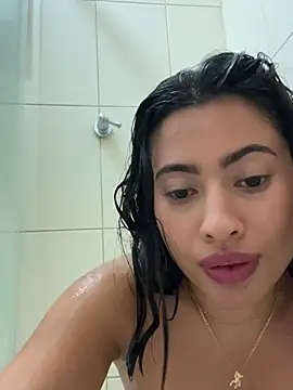 Snapshot of AlessaPears chatting on 1, 1, 2025 AlessaPears online show from 1, 1, 2025