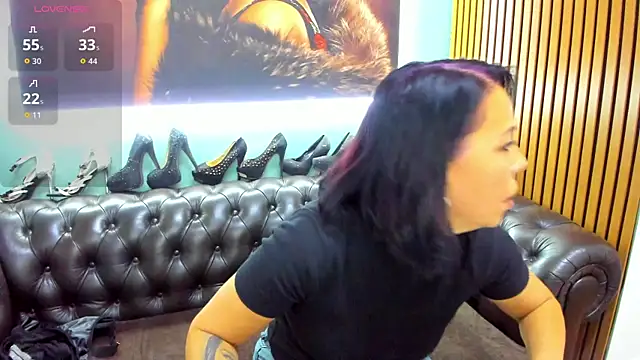 LauraSin online show from 6, 7, 2026