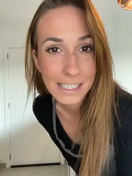 lola tentatiion online show from 17, 2, 2025