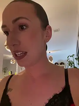 lola tentatiion online show from 28, 2, 2025