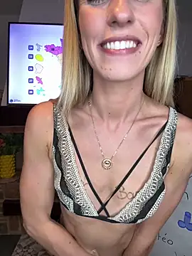 lola tentatiion online show from 14, 9, 2025