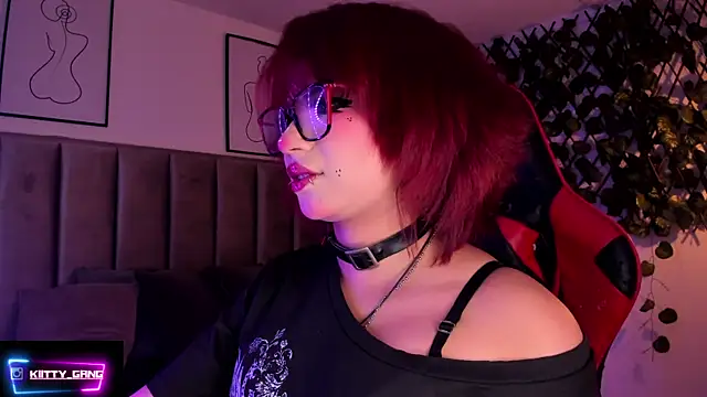 Snapshot of Kitty_Gang chatting on 13, 9, 2025 Kitty Gang online show from 13, 9, 2025