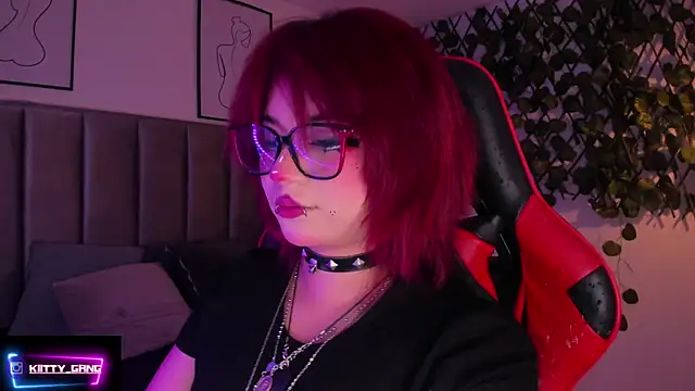 Snapshot of Kitty_Gang chatting on 24, 9, 2025 Kitty Gang online show from 24, 9, 2025