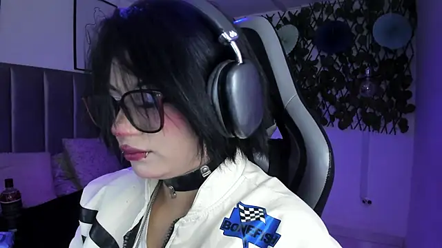 Kitty Gang online show from 11, 7, 2026