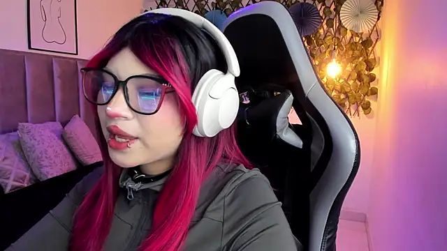 Kitty Gang online show from 31, 7, 2026