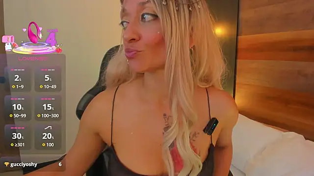 emma collson online show from 28, 10, 2025