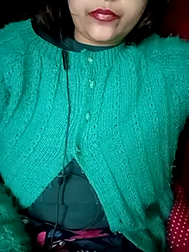 Snapshot of Sexy_Queen6 chatting on 11, 1, 2025 Sexy Queen6 online show from 11, 1, 2025