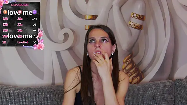 hailey peach online show from 6, 7, 2026