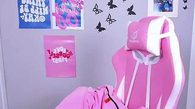 MiaMilas online show from 23, 1, 2025