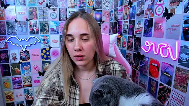 MiaMilas online show from 13, 10, 2025