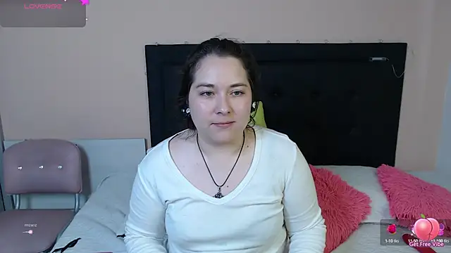 Snapshot of May_Carlier chatting on 19, 2, 2025 May Carlier online show from 19, 2, 2025