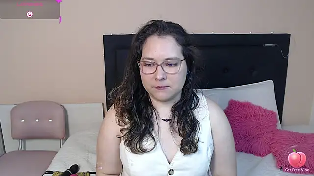 Snapshot of May_Carlier chatting on 16, 3, 2025 May Carlier online show from 16, 3, 2025