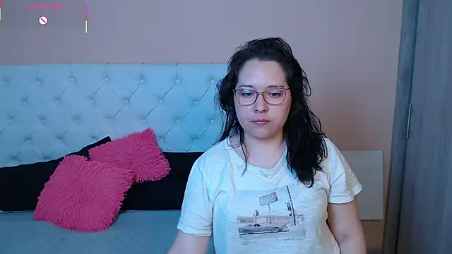 Snapshot of May_Carlier chatting on 17, 1, 2026 May Carlier online show from 17, 1, 2026