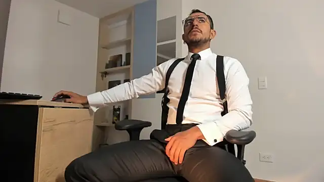 pablo-rincon95 online show from 10, 3, 2026