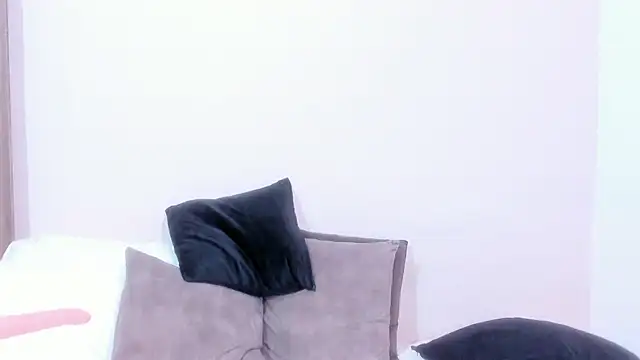 Snapshot of Krystal_cambell1 chatting on 18, 2, 2025 Krystal cambell1 online show from 18, 2, 2025