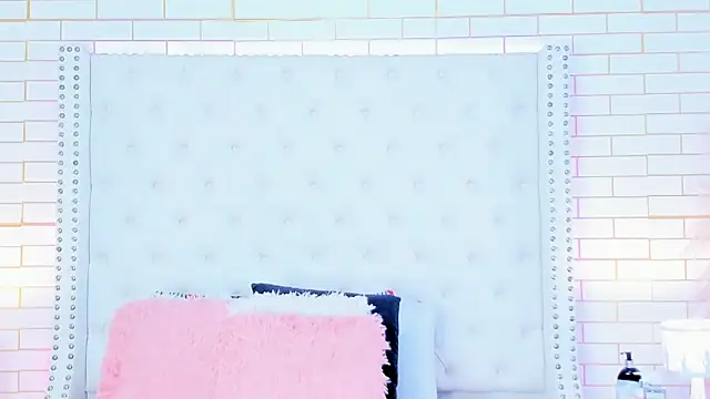 Snapshot of Krystal_cambell1 chatting on 5, 3, 2026 Krystal cambell1 online show from 5, 3, 2026