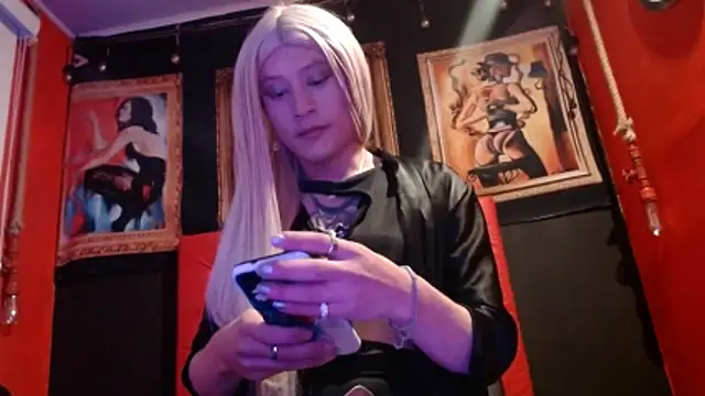 MEGANNIXX online show from 25, 10, 2025
