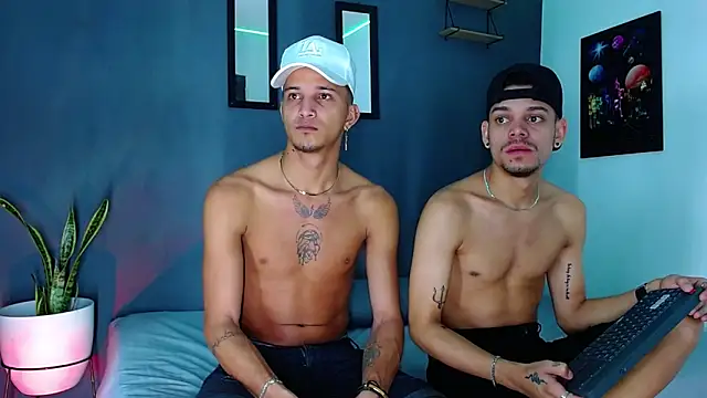 Snapshot of Friendsofeverything_ chatting on 2, 12, 2024 Friendsofeverything  online show from 2, 12, 2024