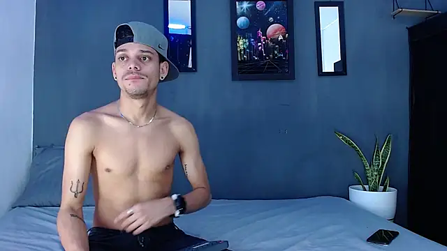 Snapshot of Friendsofeverything_ chatting on 10, 12, 2024 Friendsofeverything  online show from 10, 12, 2024