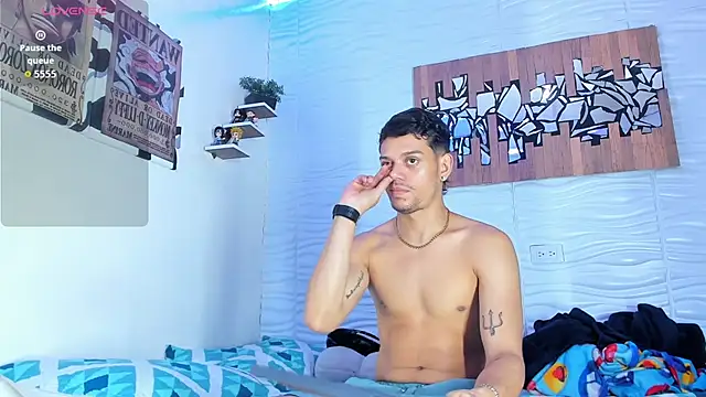 Snapshot of Friendsofeverything_ chatting on 8, 10, 2025 Friendsofeverything  online show from 8, 10, 2025