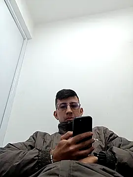 stivevv online show from 20, 4, 2026