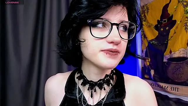 dark vamp  online show from 11, 12, 2024