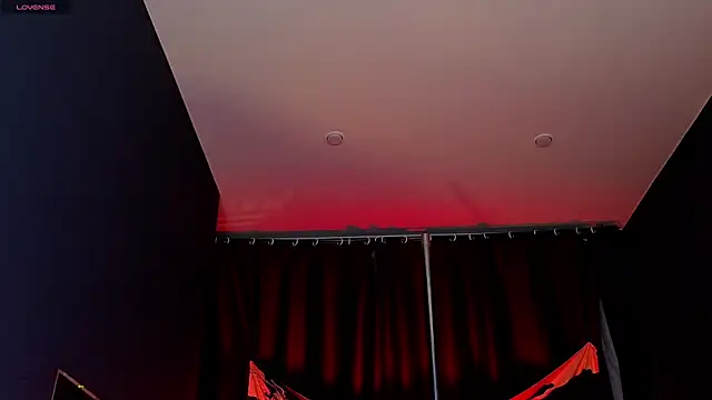 dark vamp  online show from 21, 12, 2024