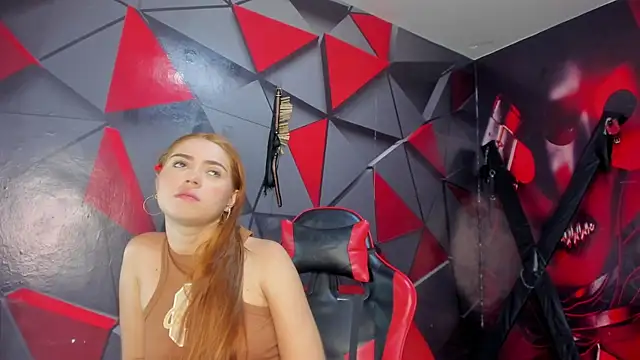 Snapshot of Hana_and_Zeta chatting on 18, 11, 2025 Hana and Zeta online show from 18, 11, 2025