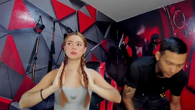 Snapshot of Hana_and_Zeta chatting on 14, 12, 2025 Hana and Zeta online show from 14, 12, 2025