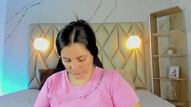 angelswets online show from 7, 1, 2026