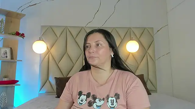 angelswets online show from 2, 7, 2026