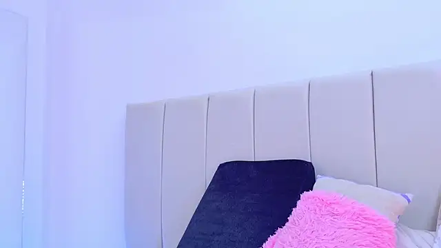 VanessaGlenn online show from 29, 4, 2026