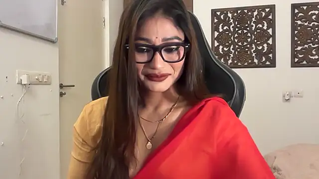 Snapshot of GoddessAnna chatting on 18, 11, 2025 GoddessAnna online show from 18, 11, 2025