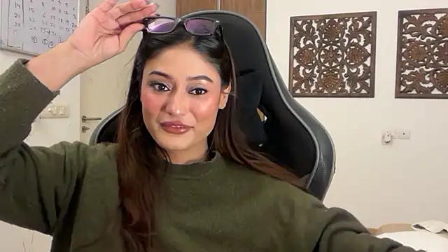 Snapshot of GoddessAnna chatting on 30, 11, 2025 GoddessAnna online show from 30, 11, 2025