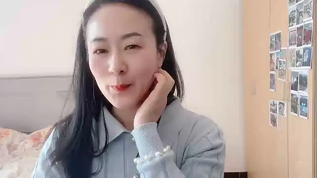 fanfan-FF online show from 10, 1, 2025